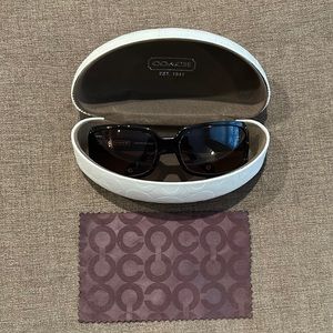 COACH SAMANTHA TORTOISE BROWN NEW SUNGLASSES WITH CASE AND RHINESTONES ON ARMS